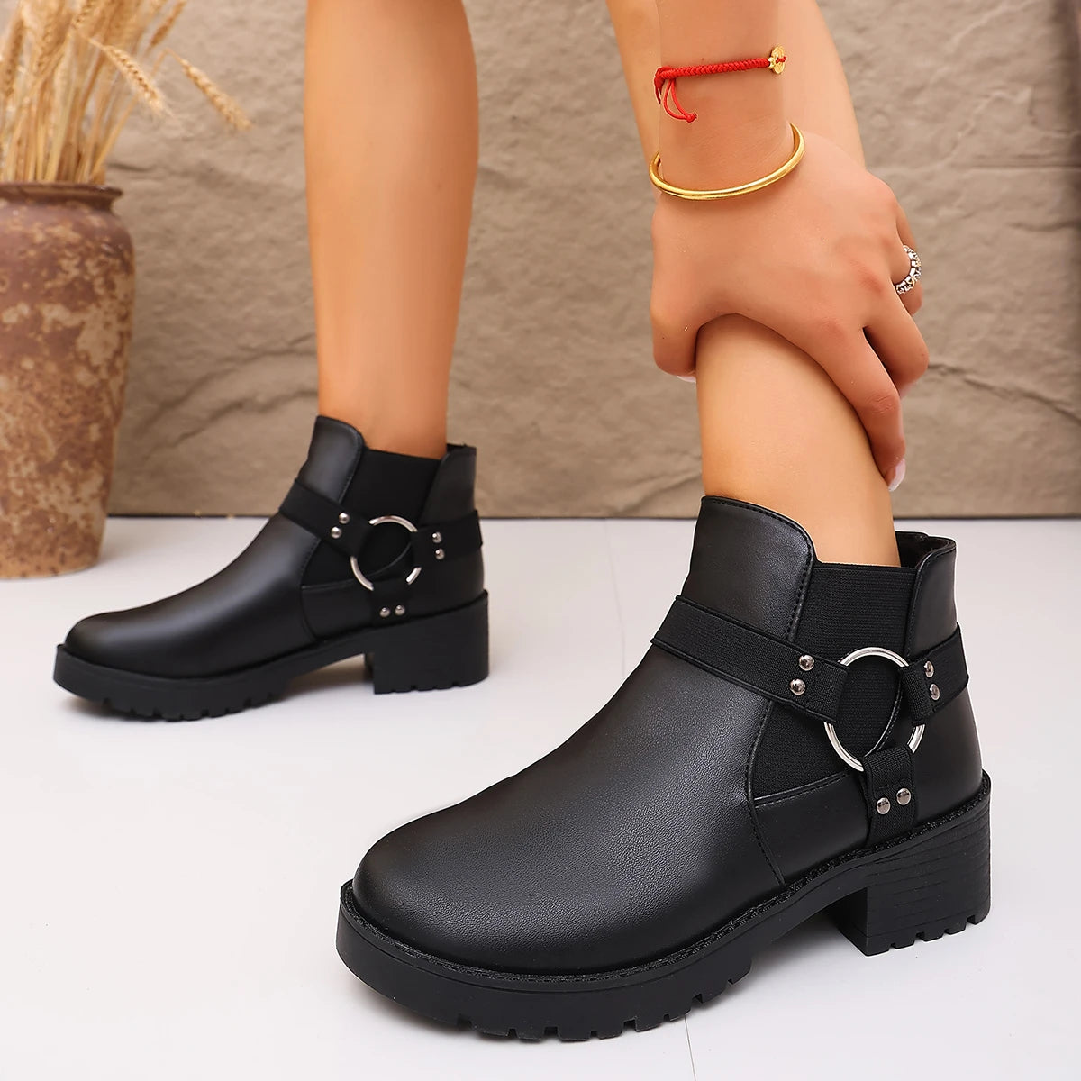 Fashion New Elegant Thick-soled Sports Short Shoes Winter Hot-selling Round Toe Comfortable/Sexy Work and Casual Women's Boots