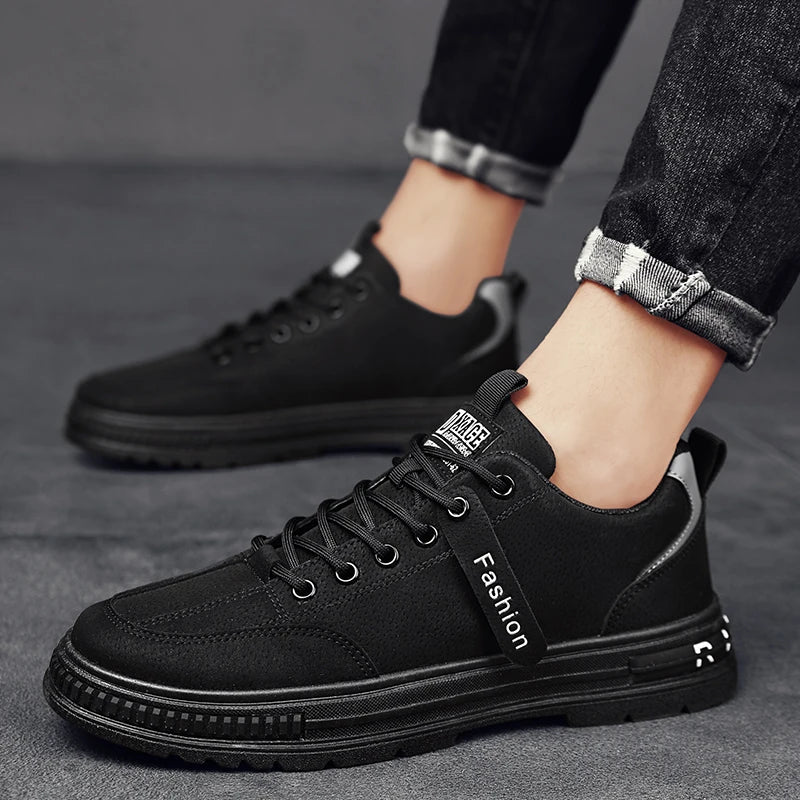 Men's Work Shoes 2026 New Short Boots Outdoor Casual Sports Shoes Hiking Men's Shoes