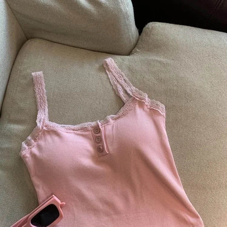 Sexy White Knit Camisole Lace Tank Top Cropped Vest Women's Sleeveless Crop Tops with Chest Pad Y2k Cute Summer Slim Undershirt